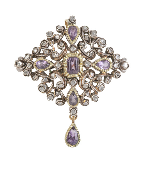 Broche-colgante romboidal de diamates talla rosa y amatista