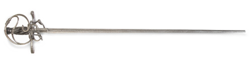 Espada de lazo de hierro con cabezas zoomorfas.Firmada Fr