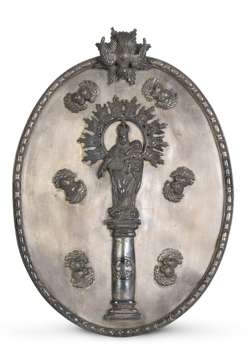 Virgen del Pilar.Placa de plata. Con marcas, no identific