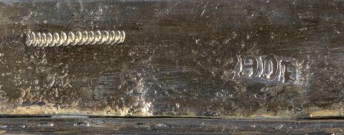 Portapaz de plata con la Virgen y el Niño. Con marcas,Zar