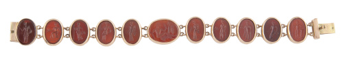 Brazalete S. XIX con once intaglios en ágata que representa