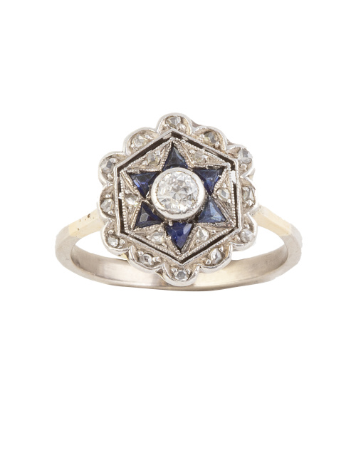 Sortija hexagonal Art-Decó con centro de brillante y zafiro