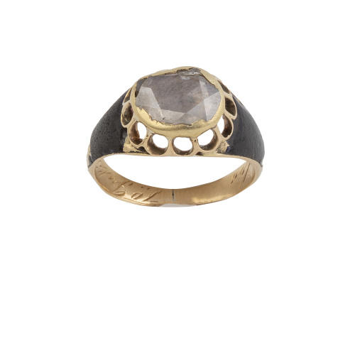 Sortija S. XIX con diamante talla rosa central y esmalte ne