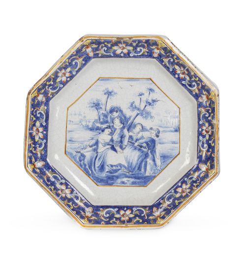 Plato ochavado de loza.Francia.