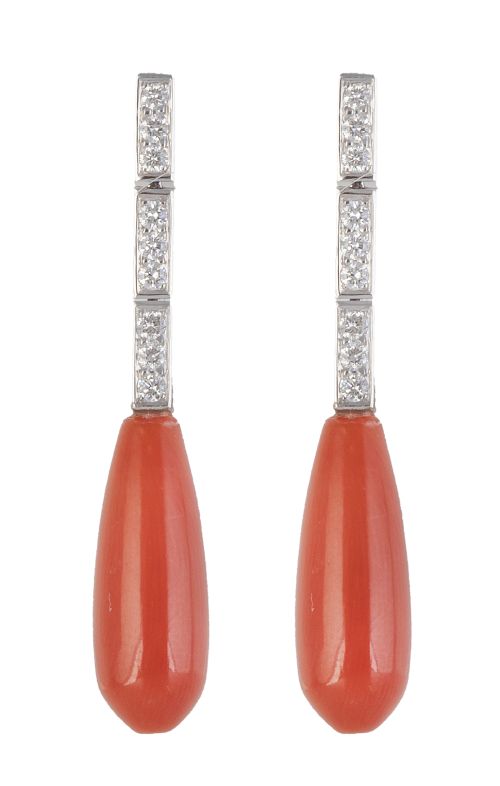 Pendientes largos con perillas de coral colgantes de línea 