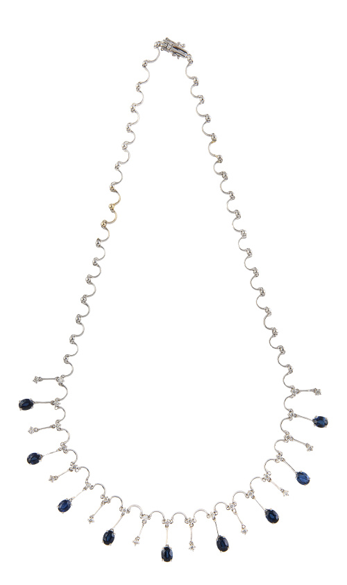 Gargantilla de brillantes y zafiros ovales con montura en o
