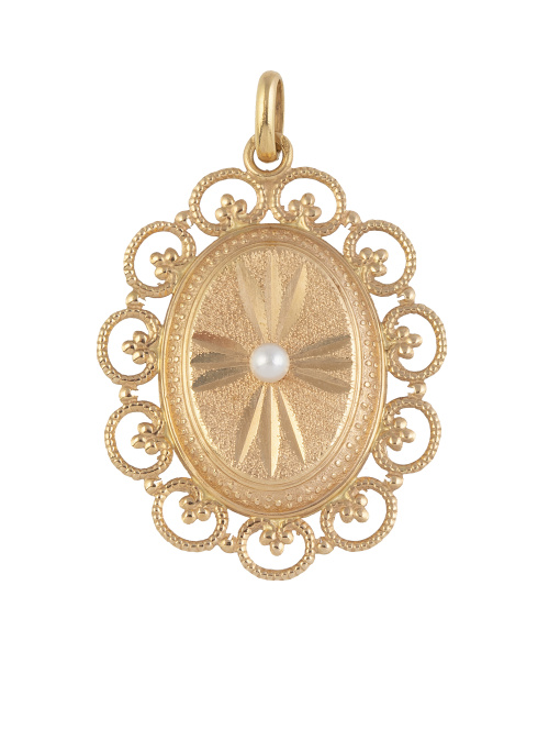 Colgante francés de pp. S. XX de forma oval, con perla cent