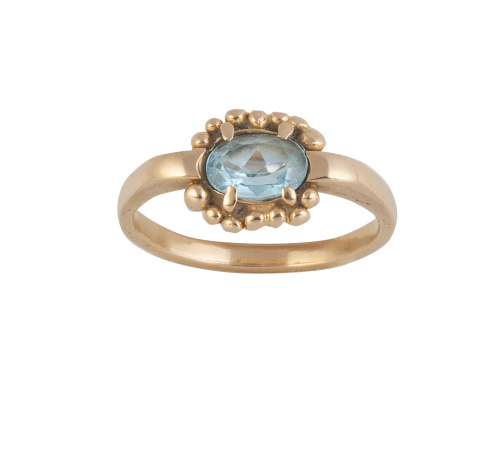 Sortija francesa de pp. S. XX con piedra azul oval central 