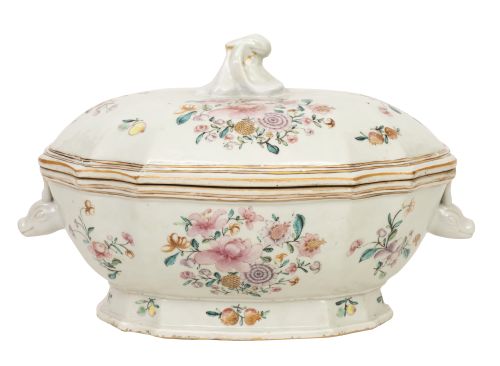 Sopera con tapa de porcelana de familia rosa y filo dorado 