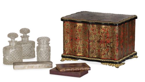 Caja de tocador Napoleón III con marquetería "boulle" en ca