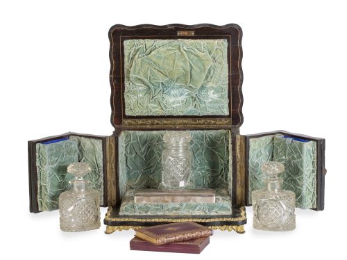 Caja de tocador Napoleón III con marquetería "boulle" en ca