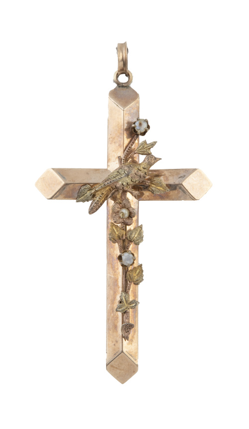 Cruz colgante S. XIX con aplicaciones de aves y flores sobr