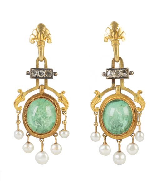 Pendientes largos Imperio de pp. S. XIX con cabuchones de e