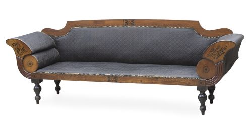 Sofá Carlos X de madera tallada con marquetería.Francia, 