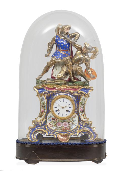 Reloj de porcelana esmaltada y dorada con dos caballeros lu