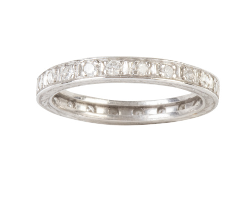 Alianza completa de brillantes con lateral decorado con gra