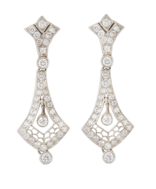 Pendientes de brillantes estilo Art-Decó con diseño acampan