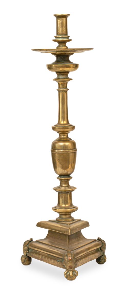 Hachero de bronce dorado.Castilla, S. XVIII.