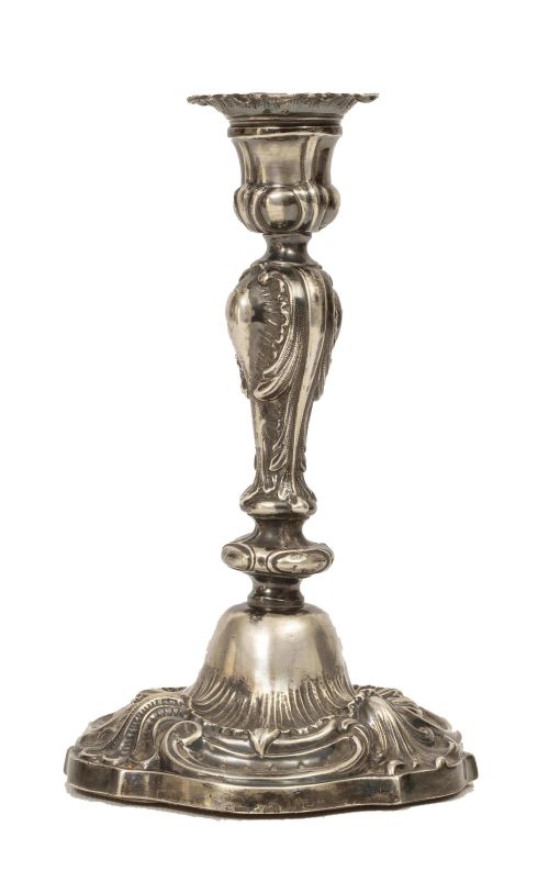 Candelero de plata de estilo rococó. Con marcas.Recoder, 