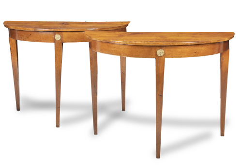 Mesa de comedor que se transforma en consolas de estilo ing