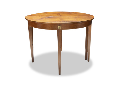 Mesa de comedor que se transforma en consolas de estilo ing