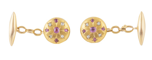 Gemelos circulares de pp. S. XX con centro de estrella de d