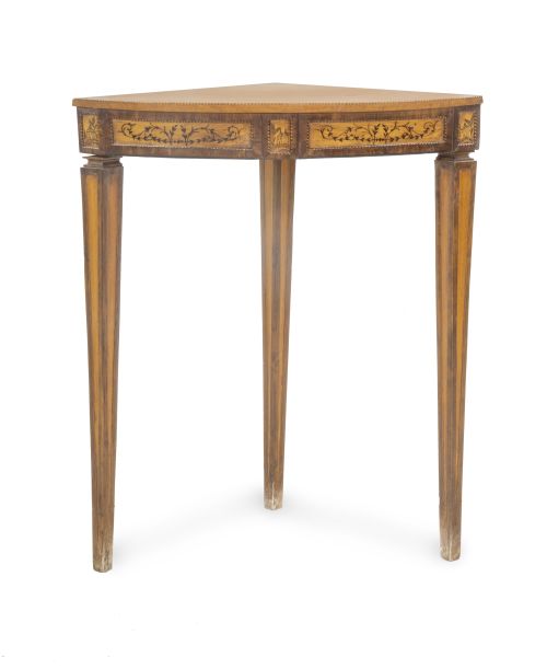 Rinconera Carlos IV de madera de caoba, limoncillo y madera