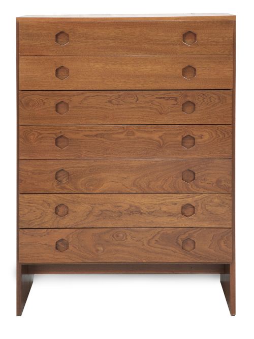 Semannier, con tiradores de forma geométrica.Inmobesa, h.