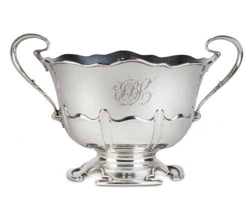 Centro Jorge V de plata. Con marcas. Richard Martin & Ebe