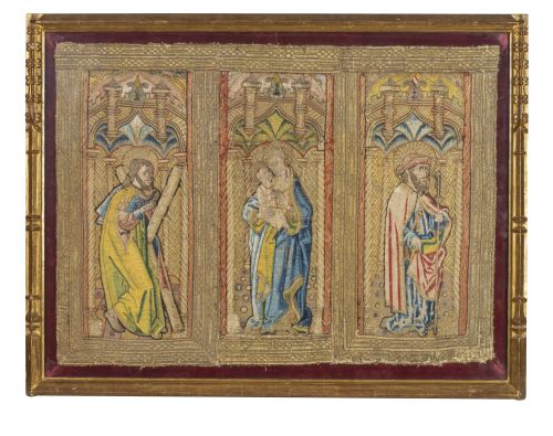 Tejido bordado con hilos de clor e hilos en oro con la Virg