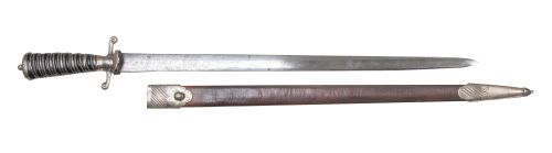 Espada de caza con mango de plata y asta y hoja grabada con