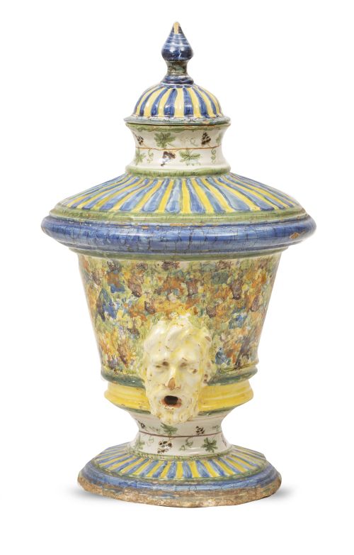 Aguamanil de barro esmaltado. Marcado "S" en la base.Ital