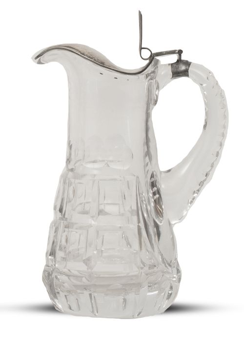 Jarra de cristal tallado con tapa de metal.S. XX.
