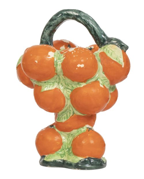 Jarro de engaño de cerámica esmaltada con naranjas.Princi