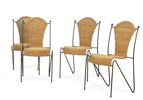 Juego de cuatro sillas de comedor de hierro y mimbre.Fred