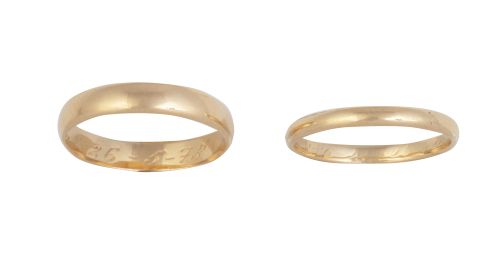 Lote de dos alianzas de oro amarillo 