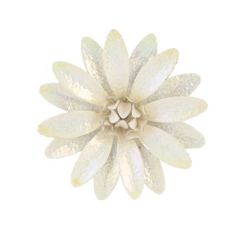 Broche flor vintage americano años 60, con pétalos de esmal