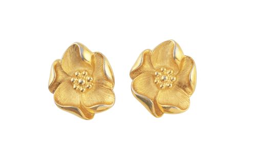 LANVIN. Pendientes vitange con motivo floral en dorado mate