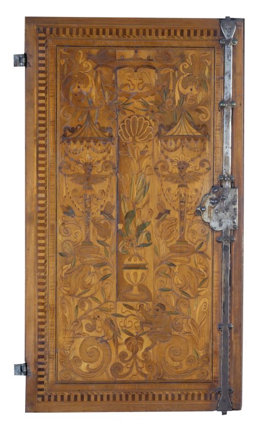 Cabinet de dos cuerpos con marquetería de maderas finas, ma