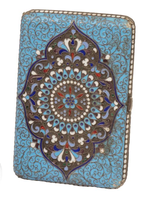 Pitillera de metal con esmalte champlevé.Rusia, S. XIX.