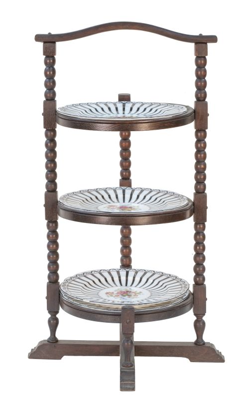 Pastelero de madera con juego de platos de porcelana esmalt