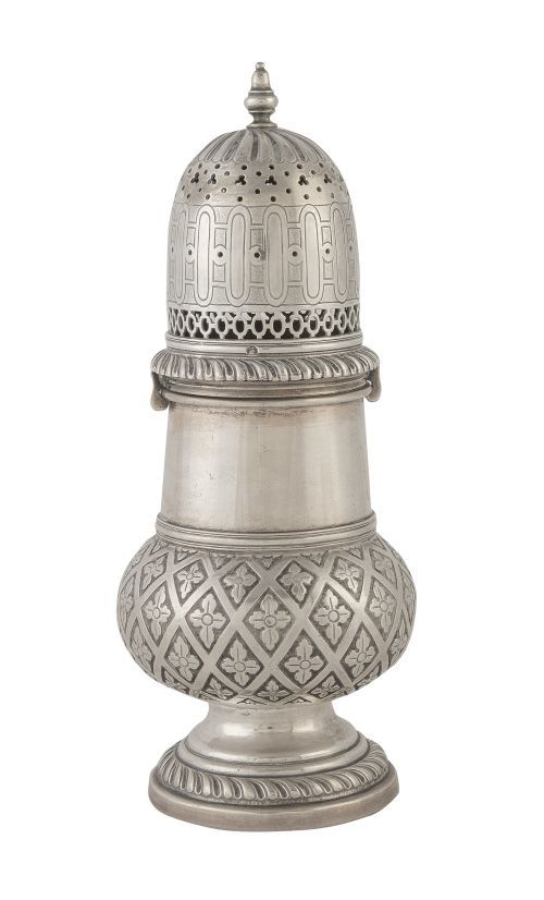 Sugar caster de plata, siguiendo modelos del S. XVII. Con m
