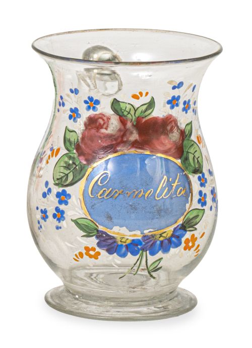 Jarrita de vidrio transparente con flores pintadas y nombre