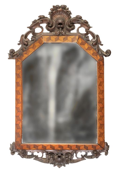 Espejo con marco de madera con marquetería geométrica y mad