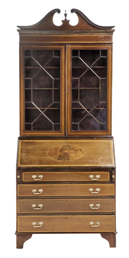 "Bookcase" de estilo Jorge III de madera de caoba y limonci