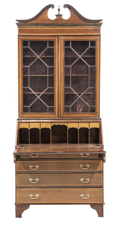 "Bookcase" de estilo Jorge III de madera de caoba y limonci