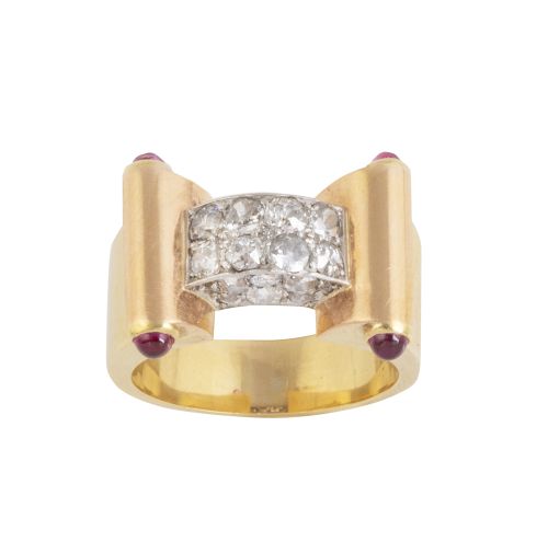 Sortija chevalier con arco central de brillantes de talla a