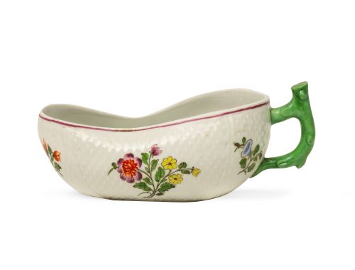 Salsera de porcelana esmaltada de Compañía de Indias con fl