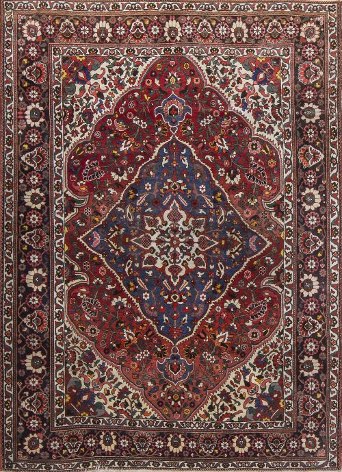 Alfombra en lana de campo blanco, azul y rojo, con medallón