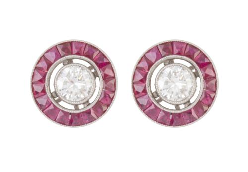 Pendientes ojo de perdiz de brillante central orlado de rub